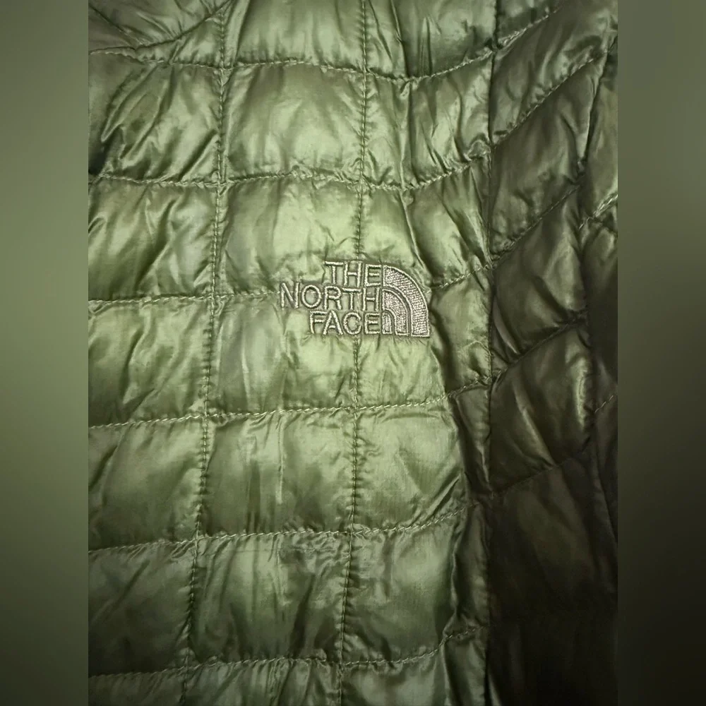 The North Face Green TNF Eco Zip Up Thermoball Down Puffer Jacket Mens Size S